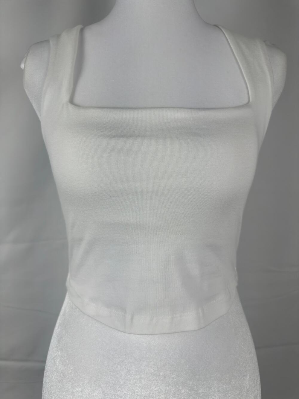 Zenana NWT White Square Neck Double Lined Crop Top – SZ Large